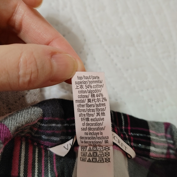 Victoria's Secret PJ set - Picture 5 of 11